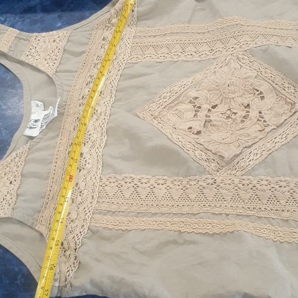 TOGETHER Tan Nude Sleeveless Blouse Lace trim 10 - Picture 6 of 9